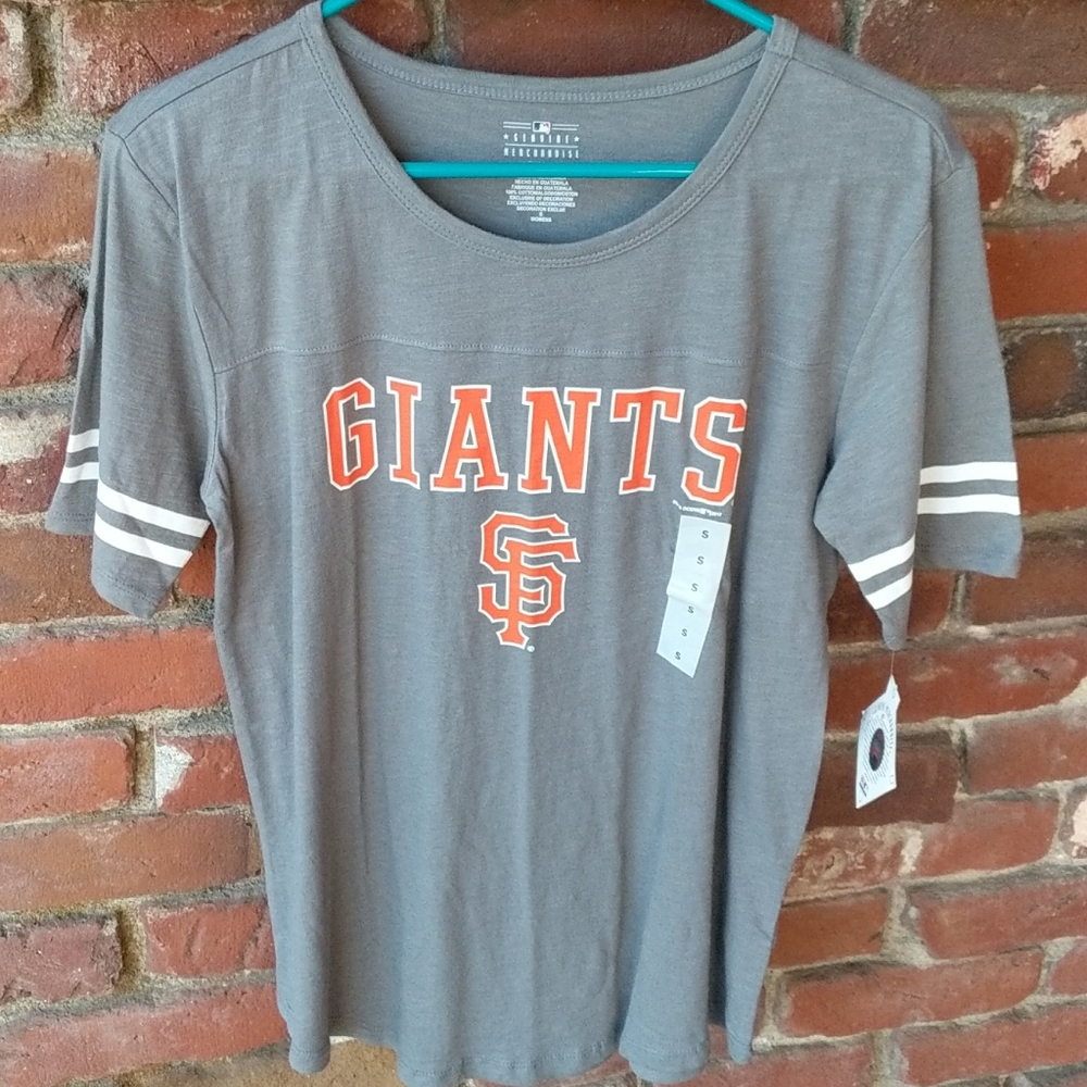 SF Giants T-shirt Size Small
